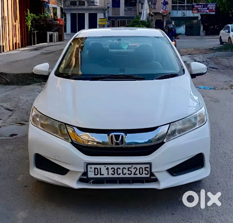 honda city (2015) 1.5 SV i-VTEC MT - Image 3