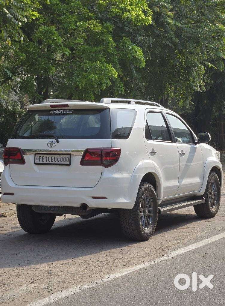 toyota fortuner (2016) 3.0 4x4 Automatic - Image 2
