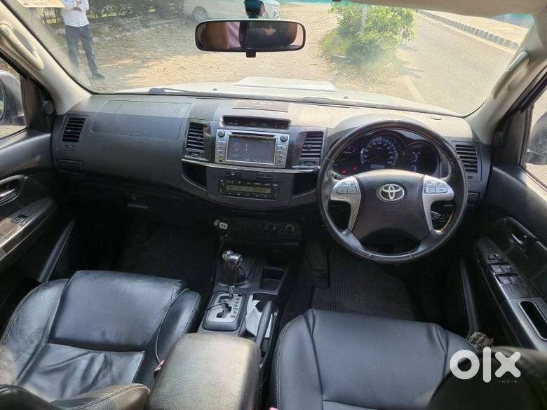 toyota fortuner (2016) 3.0 4x4 Automatic - Image 4