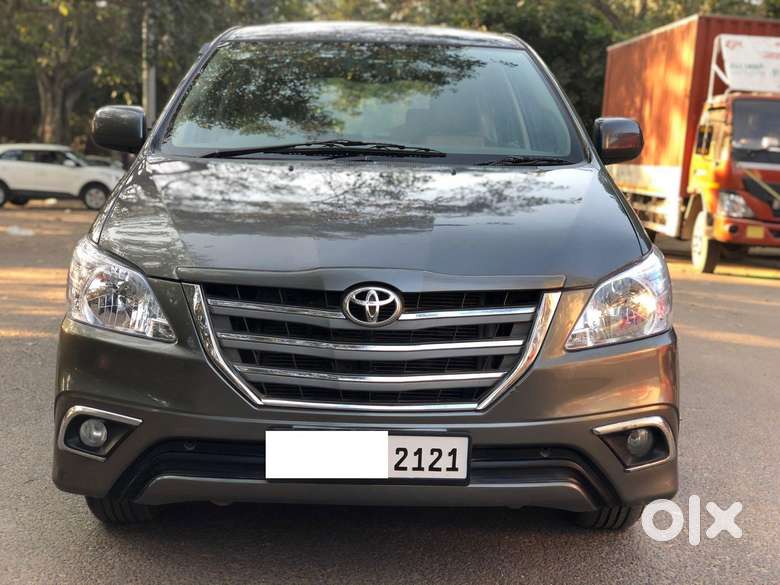 toyota innova (2015) 2.5 VX 7 Seater BS IV - Image 2