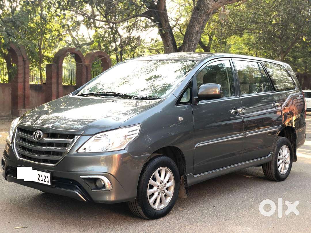 toyota innova (2015) 2.5 VX 7 Seater BS IV - Image 4